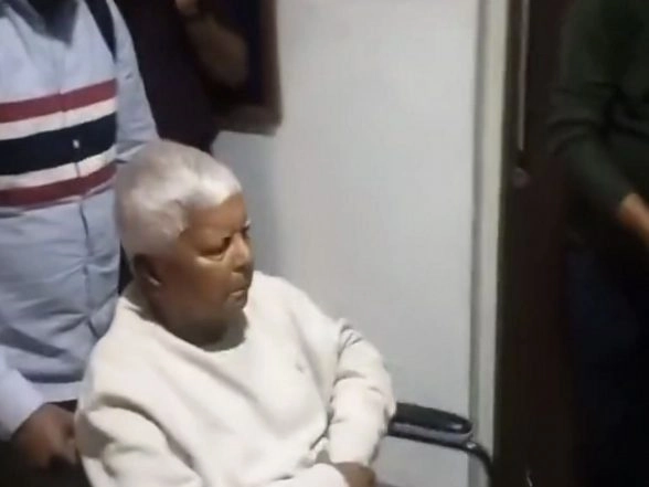 India News | Delhi Court Frames Charges Against Lalu Prasad Yadav, Rabri Devi in Land-for-job CBI Case