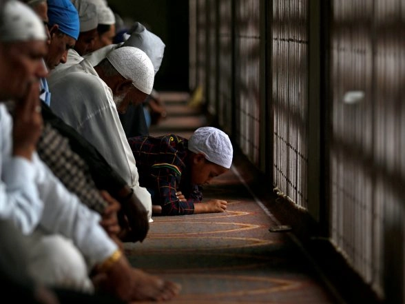 World News | Hundreds of Nepali Muslims Take Part in First Friday Prayers of Ramadan