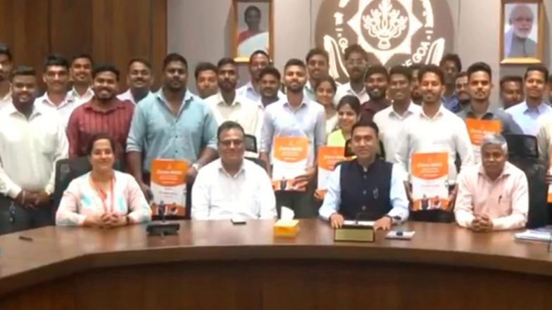 India News | Goa CM Pramod Sawant Distributes Offer Letters to Children of Freedom Fighters, Newly Selected Tax Officers