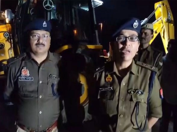 India News | Uttar Pradesh: Four Dead After Vehicle Plunges into Pond in Kanpur Dehat