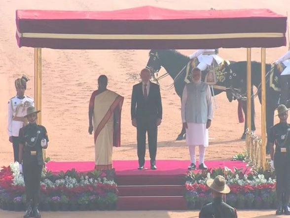 World News | Brazilian President Luiz Inacio Lula Da Silva Receives Ceremonial Welcome at Rashtrapati Bhavan