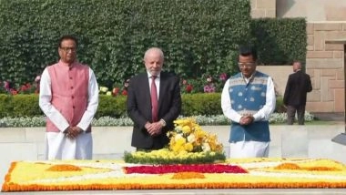 World News | Brazilian President Luiz Inacio Lula Da Silva Pays Tributes at Rajghat