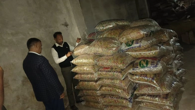 India News | FSSAI, UPFSDA Seize over 13K Litres of Adulterated Oil, Other Food Products in Kanpur Raid