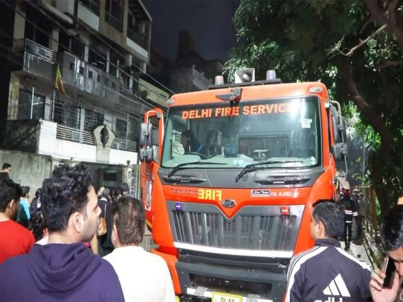 India News | Delhi: House Fire in Model Town, Five Engines on Scene