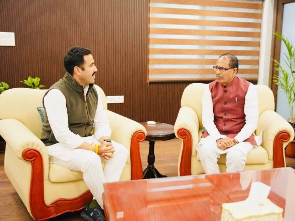 India News | Himachal Minister Vikramaditya Singh Submits Phase-4 PMGSY Road Project Progress Report to Union Minister Shivraj Singh Chouhan
