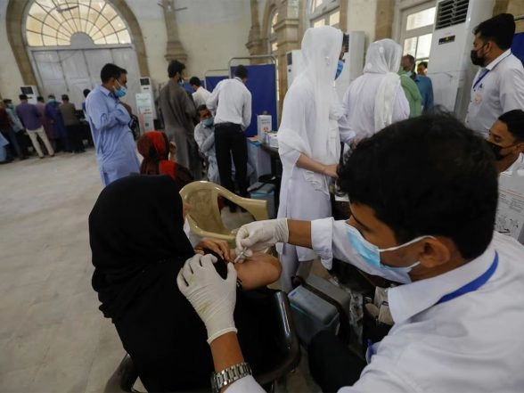 World News | Pak: Funding Bias Leaves District MTIs Crippled; Patient Influx Overwhelms Peshawar Hospitals