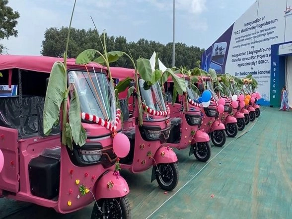 India News | Union Minister Sarbananda Sonowal Flags off Electric Pink Autos for Fisherwomen's Economic Upliftment