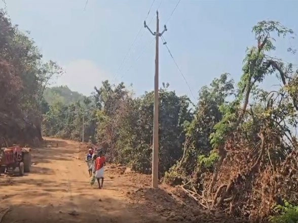 India News | Chhattisgarh: Former Naxal Stronghold Sukma's Gogunda Gets Electricity for 1st Time Since Independence