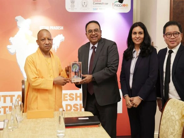 India News | Exchanged Views on Strengthening Collaboration in IT, Innovation: UP CM Yogi in Singapore