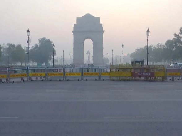 India News | Delhi's Air Quality Remains in 'poor' Category; Anand Vihar AQI Hits 342