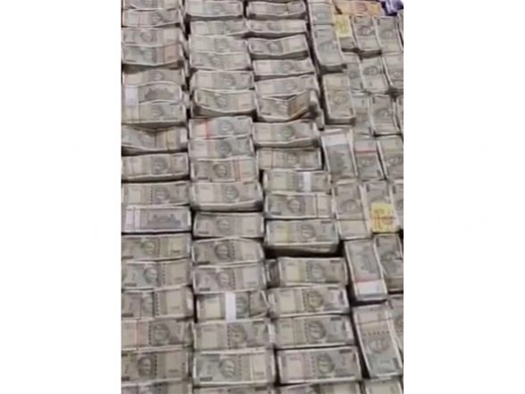 India News | Odisha Vigilance Unearths Rs 4 Crore Cash from Mining Department Official's Residence