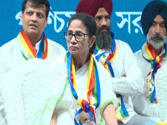 India News | West Bengal CM Mamata Banerjee Inaugurates Jain Manas Stambh, Other State Projects in Kolkata