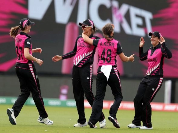 Sports News | 1st T20I: Amelia Kerr's Record-breaking Ton Powers New Zealand Women to Commanding Win over Zimbabwe