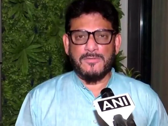 India News | AIMIM Leader Waris Pathan Slams Nitesh Rane over Remarks on Madrasas, Calls Statement 'an Insult to Freedom Fighters