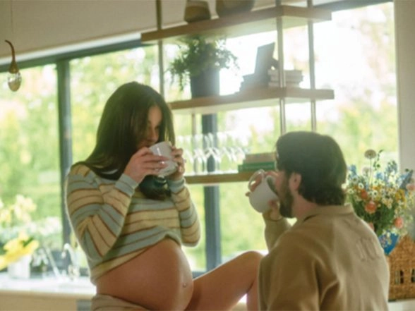 Entertainment News |  'Sinners' Actor Hailee Steinfeld Flaunts Baby Bump in Adorable Pic with Josh Allen