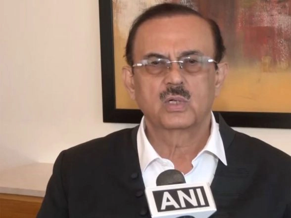 India News | Leading Legal Voices Back Supreme Court Action on NCERT Chapter Targeting the Judiciary