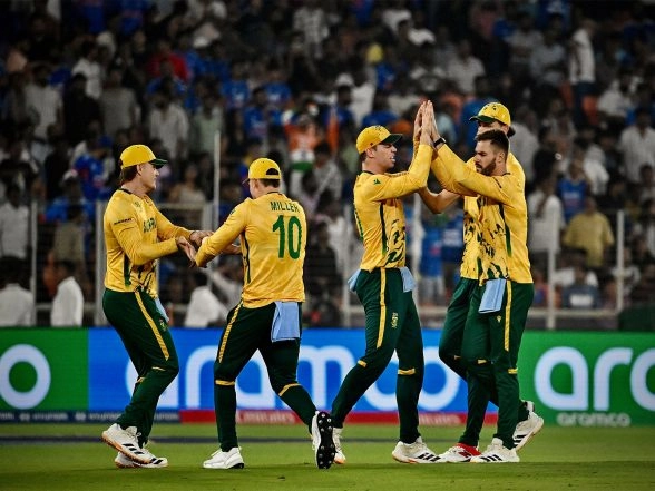 Sports News | T20 WC: South Africa Win Toss, Choose to Bowl First Against West Indies