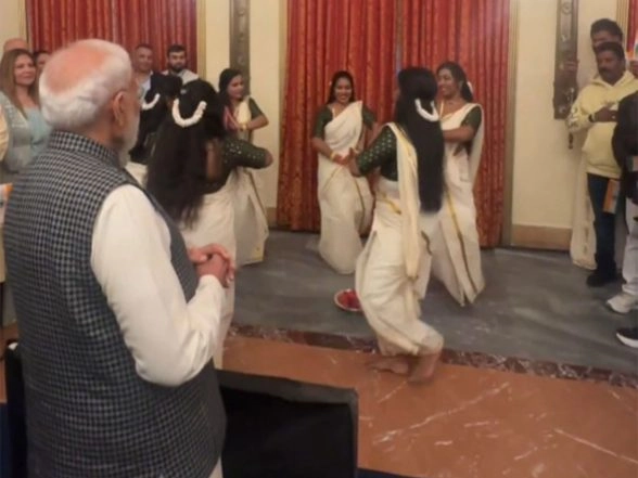 World News | PM Modi Praises 'I Love My India' Performance by Divyang Artistes in Israel