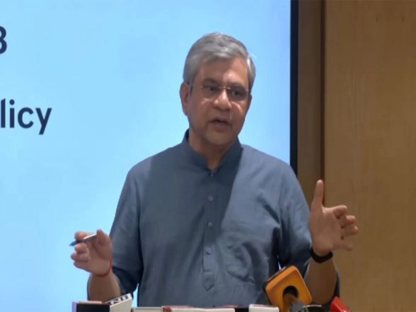 Business News | Ashwini Vaishnaw Launches RailTech Portal and E-RCT Under New Railway Reforms