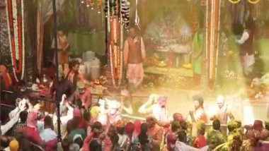 Entertainment News | Devotees Participate in Holi Utsav at Banke Bihari Temple in Vrindavan