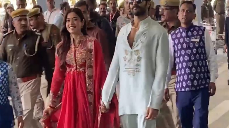 Entertainment News | Just Married Vijay Deverakonda-Rashmika Mandanna Meet, Greet Fans