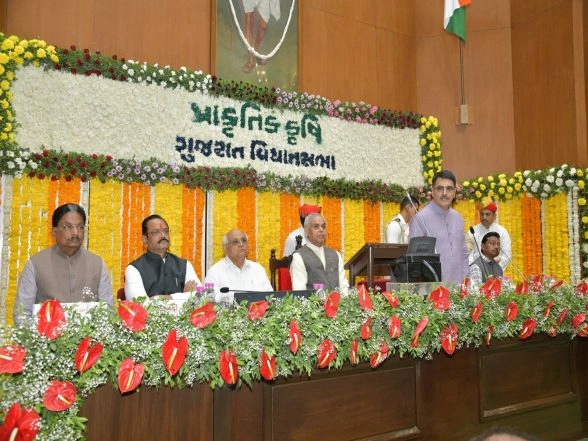 India News | Gujarat: Governor Acharya Devvrat Advocates Natural Farming to Save Water, Land, and Human Health