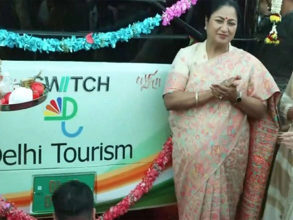 India News | Delhi CM Rekha Gupta Launches Double-decker Bus Service in National Capital