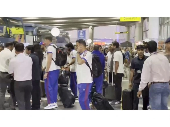 Sports News | Team India Reaches Kolkata for Crucial Fixture Against West Indies