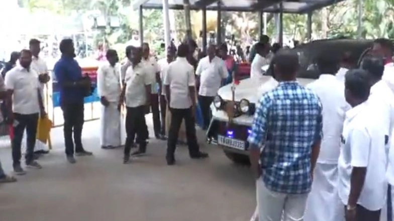 India News | Tamil Nadu: Leaders Reach DMK Headquarters for Seat-sharing Talks with Congress