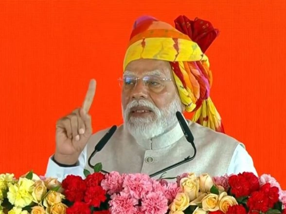 India News | Congress Waits for Opportunity to Defame India: PM Modi