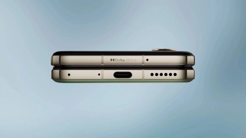 iPhone Flip: Apple Exploring Clamshell Design for Its Future Foldable Smartphone Lineup After iPhone Fold, Say Reports