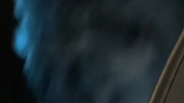 Juhu Bioluminescence Viral Video: Why Mumbai’s Juhu Beach Is Glowing in Dark With Blue Waves