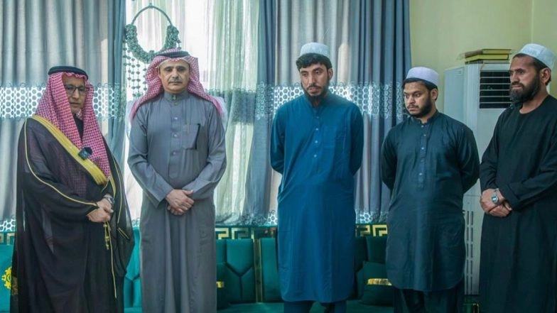 Ramadan 2026: Afghanistan Releases 3 Pakistani Soldiers to Saudi Arabia Officials Following Crescent Moon Sightings (See Pics)