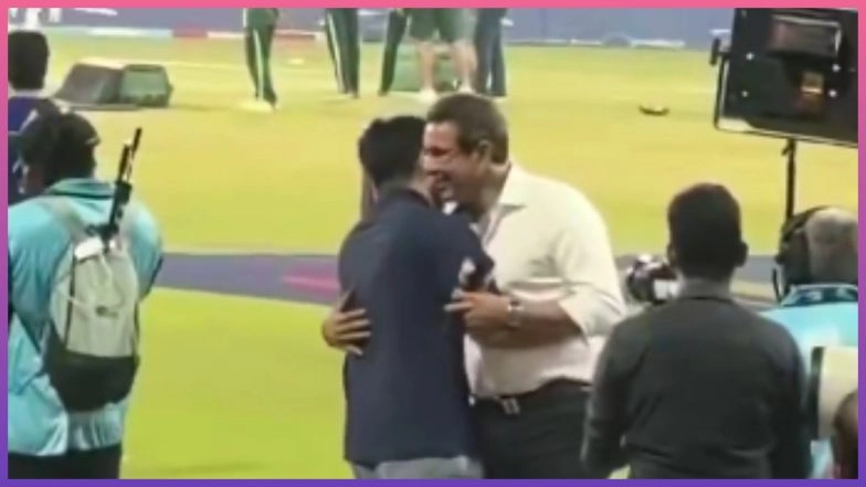 Rohit Sharma Spotted Hugging Wasim Akram Amid BCCI's No Handshake Policy With Pakistan (Watch Video)