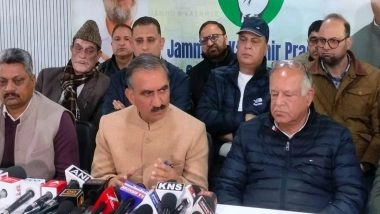 Himachal Pradesh CM Sukhvinder Singh Sukhu Warns of Crisis for Apple Growers Due to Trade Agreements With Other Countries (Watch Video)