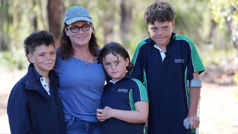'His Courage Saved His Family’s Lives': 13-Year-Old Australian Boy Austin Appelbee Swims 4 Km in Choppy Waters to Save Mother and Younger Siblings (Watch Video)
