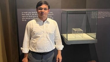 Netaji Cap Controversy: Grandnephew Chandra Kumar Bose Says Subhas Chandra Bose’s Cap at Red Fort Museum ‘Does Not Look Original’, Demands Probe