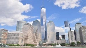 social-viral-One World Trade Centre Hit by Lightning: Dramatic Video Shows Lightning Strike on US Tallest Building in NYC