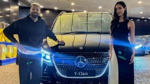 auto-Hardik Pandya Gifts INR 1.7 Crore Mercedes-Benz V-Class MVP To Girlfriend Mahieka Sharma