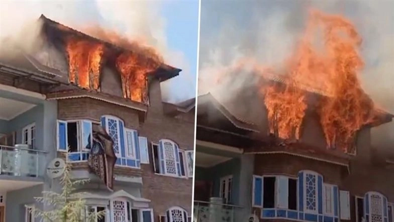 Anantnag Fire: Massive Blaze Breaks Out at Residential House in Batengoo ; Rescue Operations Underway (Watch Video)