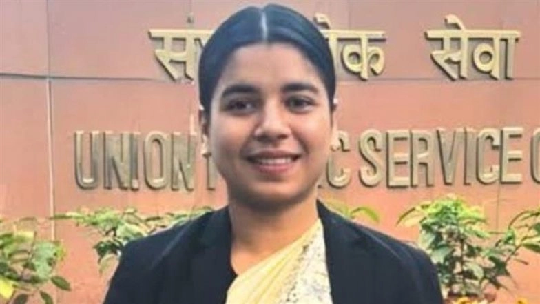 Why Is UPSC AIR 9 Astha Jain Facing Questions Over Her EWS Status?
