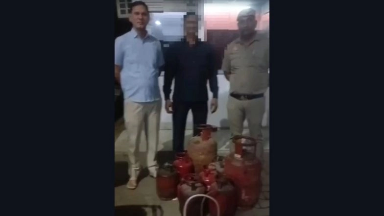 Delhi: 2 Arrested in Separate Illegal LPG Refilling Rackets; Cylinders and Equipment Seized