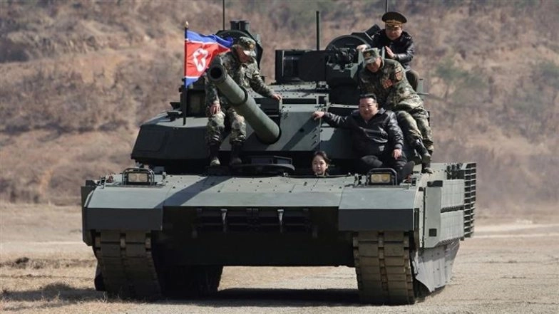 Kim Jong Un and Daughter Kim Ju Ae Ride Tank in Latest North Korea Military Drills Amid Succession Rumours (See Pic and Video)