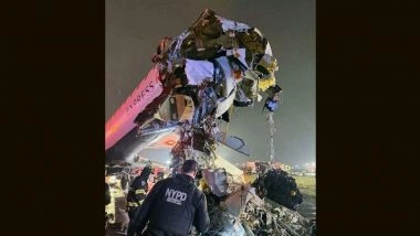 Air Canada Express Bombardier CRJ-900 Collides With Fire Truck at New York’s LaGuardia Airport; Pilot and Co-Pilot Killed, Over 100 Passengers Reportedly Injured