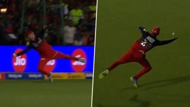 Phil Salt Catch Video: Englishman Grabs One-Handed Screamer To Dismiss Ishan Kishan During RCB vs SRH IPL 2026 Match
