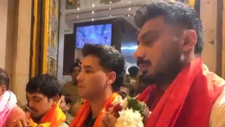 Axar Patel, Ishan Kishan, Abhishek Sharma Visit Shri Siddhivinayak Temple Ahead of IND vs ENG T20 World Cup 2026 Semi-Final