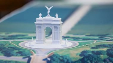 Trump’s Arch Plan and the History of Gateways