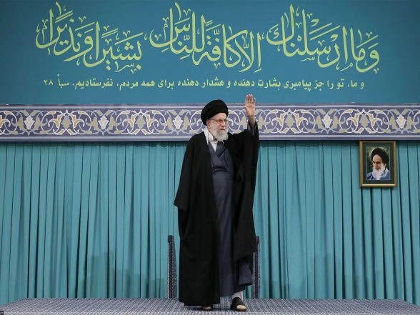 World News | Iran's Supreme Leader Khamenei Killed in Strike on Tehran, Israeli Officials Were Informed: Report