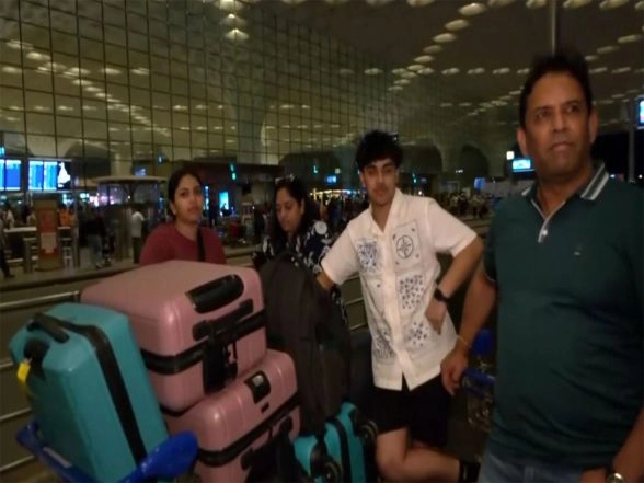 India News | Passengers Stranded at Chhatrapati Shivaji Maharaj International Airport Amid Israel-Iran Tensions