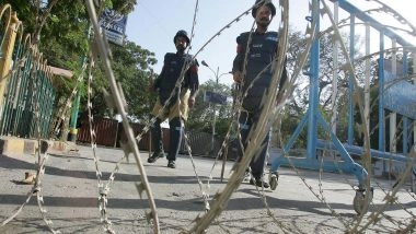 World News | Pakistan: Several Injured in Clashes Between Police, Protesters Near US Consulate in Karachi